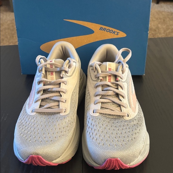 NEW IN BOX- Brooks 7W women’s. Alloy/White/Zephyr - Picture 3 of 5